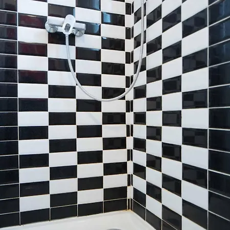 Lovely One Bedroom 13 Paris